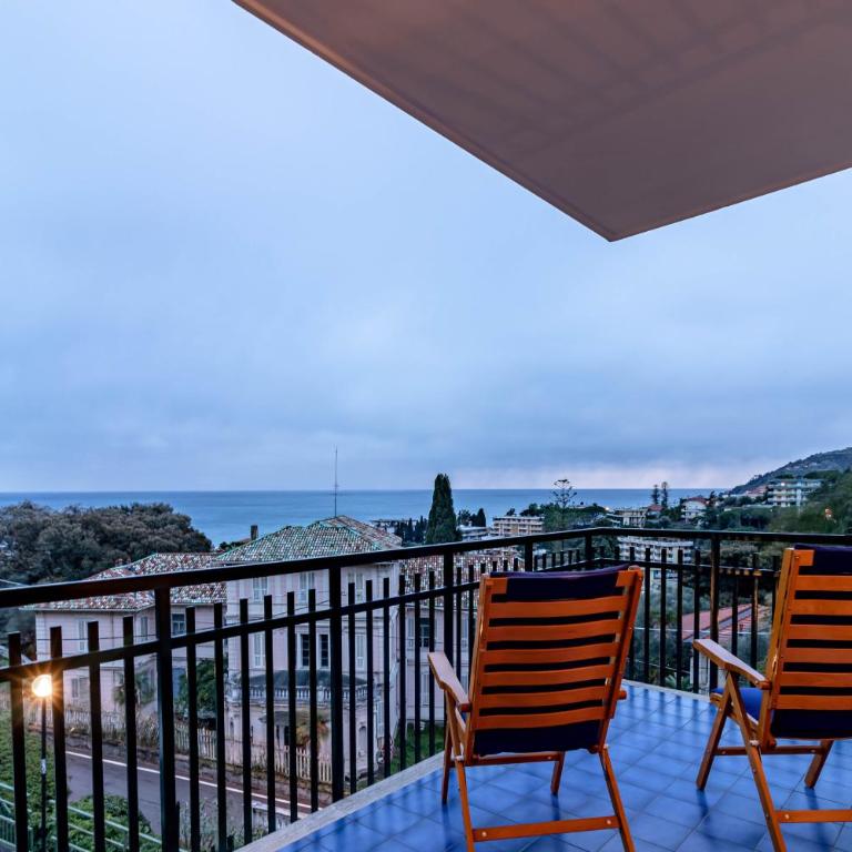 H11 [Sanremo Vista Mare] - Elegante - Appartamento con 3 Camere da Letto - 24