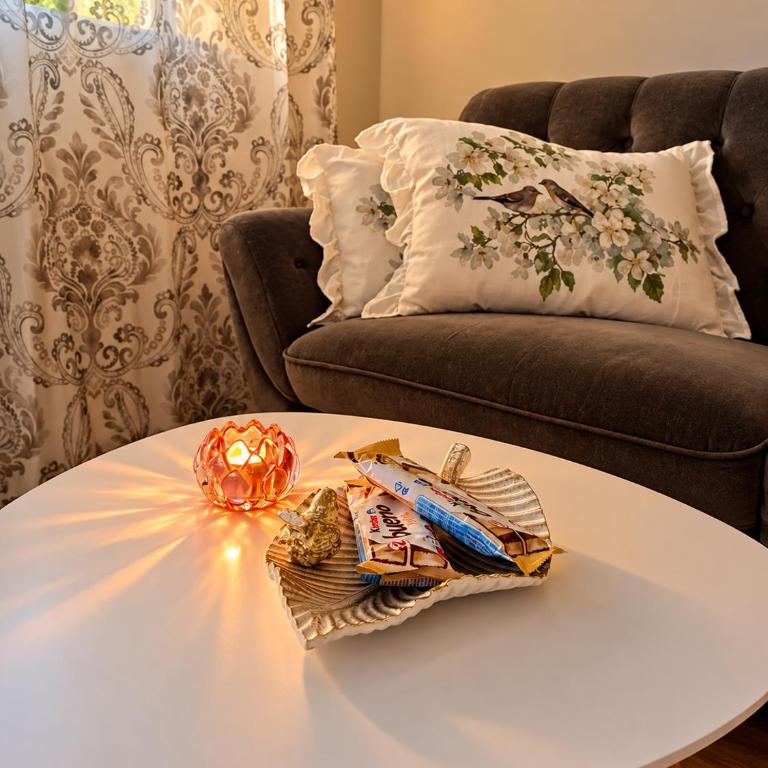Luna Apartments - One-Bedroom Apartment - 12