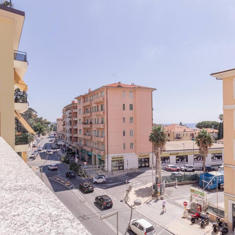 H11 A CASA DI CATE Sanremo - Spiagge - One-Bedroom Apartment with Balcony and City View - 6