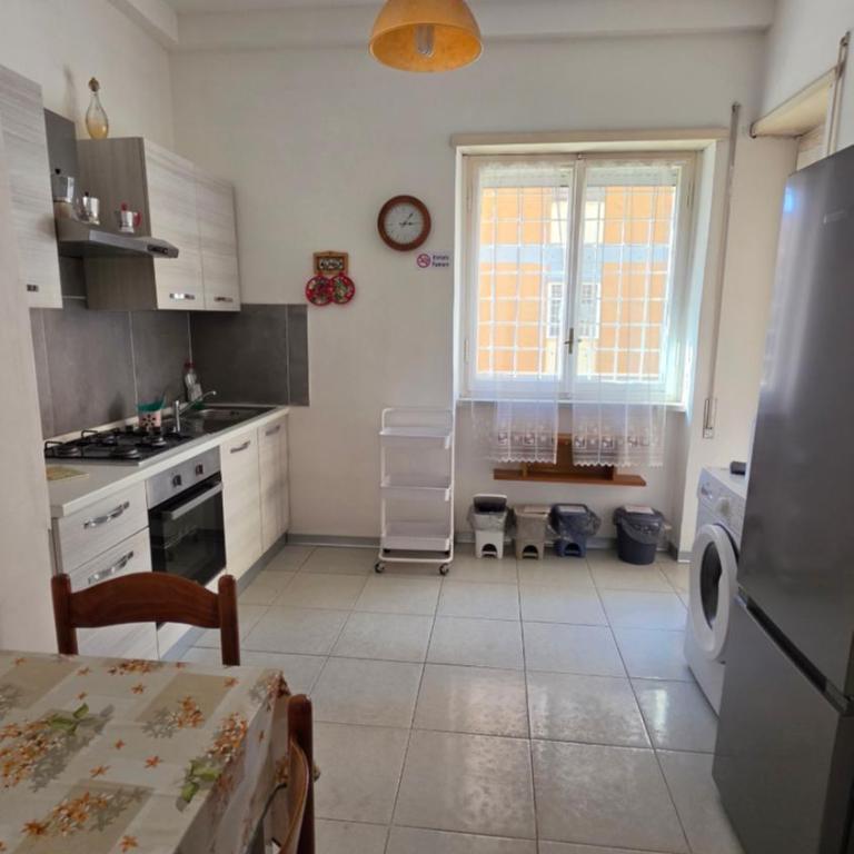 Gold Sunshine srls Guest House o Affittacamere - Camera Matrimoniale con Letto Supplementare - 19
