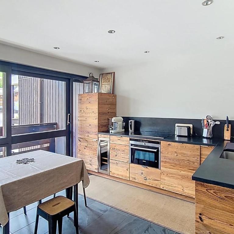 Rochebrune 6279 - Appartement - 7