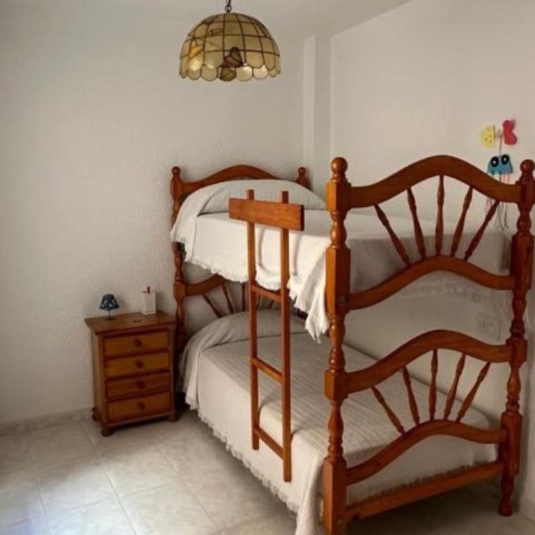 Cozy Bunk Bed Room with Sea View Near the Beach - Apartamento - 7