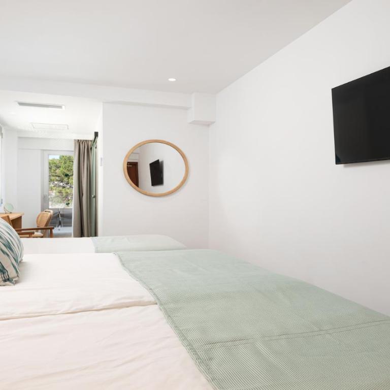 Hotel Moré - Habitación Familiar - 3
