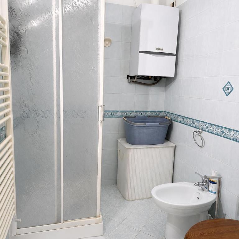 Elegant Sanremo Apartment Near Historic Centre Italian Riviera - Apartment mit 2 Schlafzimmern - 2