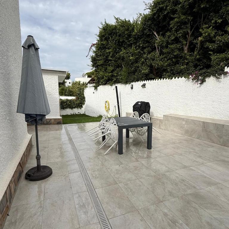 Independent Villa BEACH HOUSE EL BOSQUE - Casa Unifamiliar de 2 dormitorios - 84