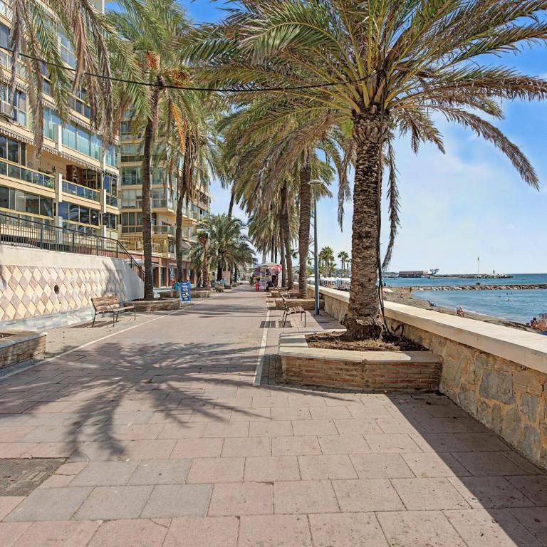 Unique first line apartment - Apartamento Premium de 3 dormitorios con balcón - 35