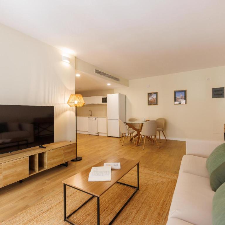 Bravissimo Galligants, Monthly Apartment with parking - Apartamento de 2 dormitorios - 21