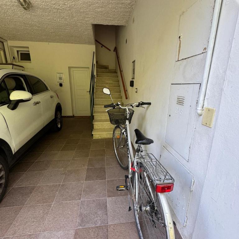 Ferdrago - Balcone vista lago con Parcheggio coperto - Apartamento de 1 dormitorio - 2