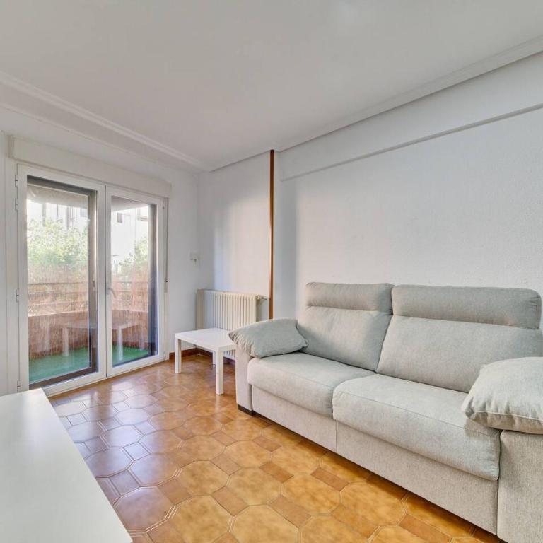 Apartamento Bretón de los Herreros con TERRAZA - Apartamento de 2 dormitorios - 5