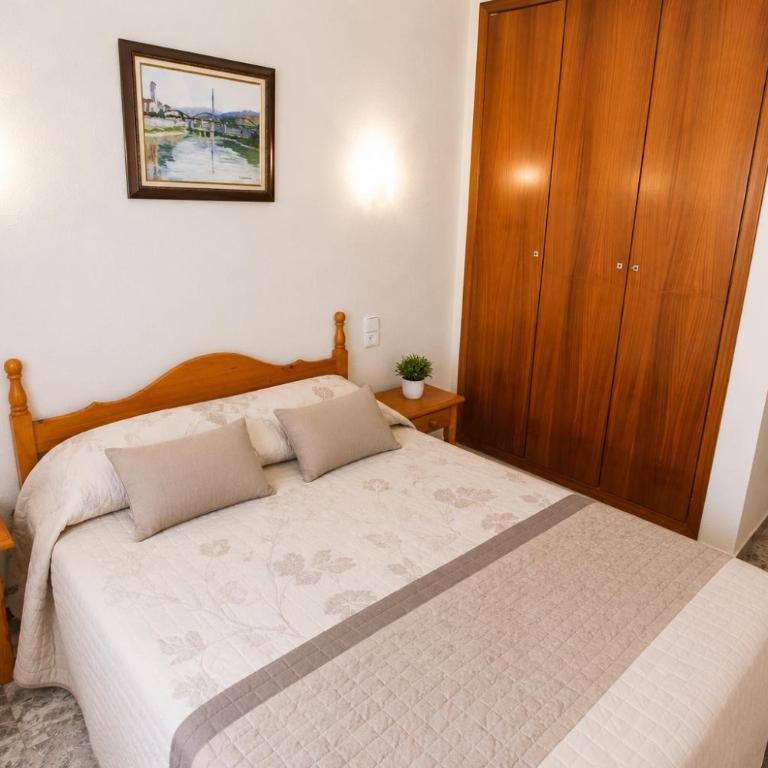 Apartamentos CALA DAURADA 1 - Apartment - 4