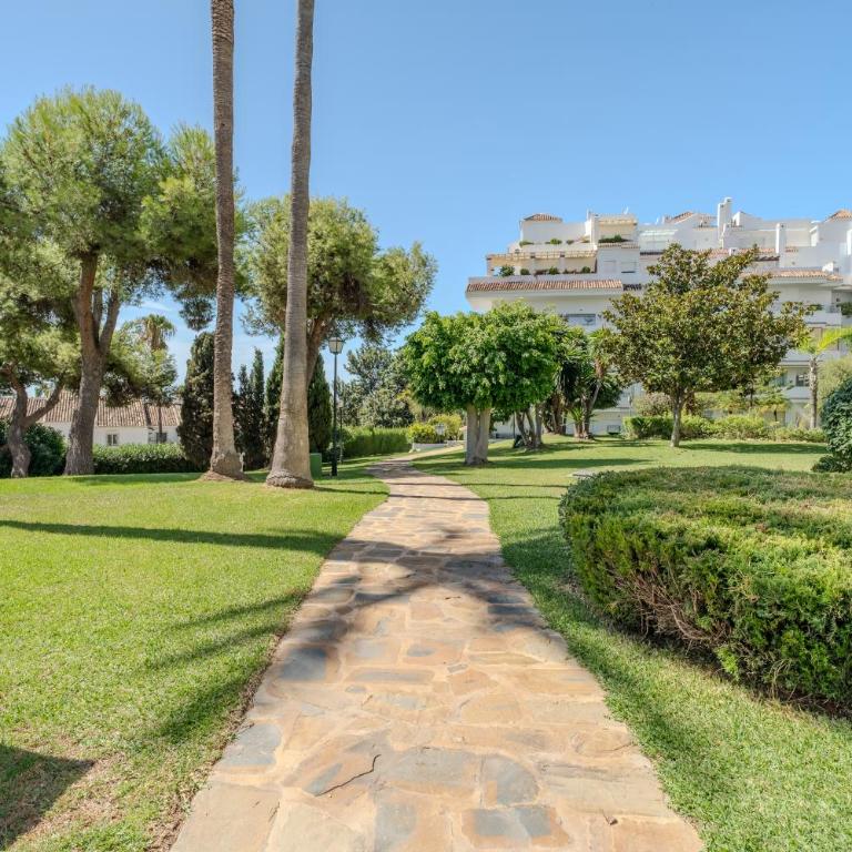 Rg133 - Spacious 3 Bed Apartment In Prime Location - Apartamento de 3 dormitorios con balcón - 45
