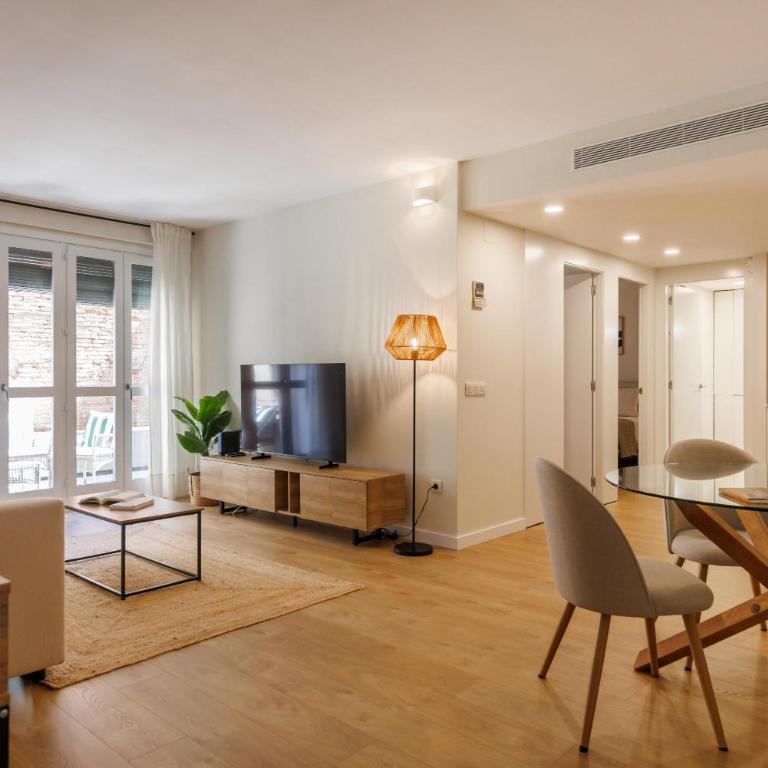 Bravissimo Galligants, Monthly Apartment with parking - Apartamento de 2 dormitorios - 1