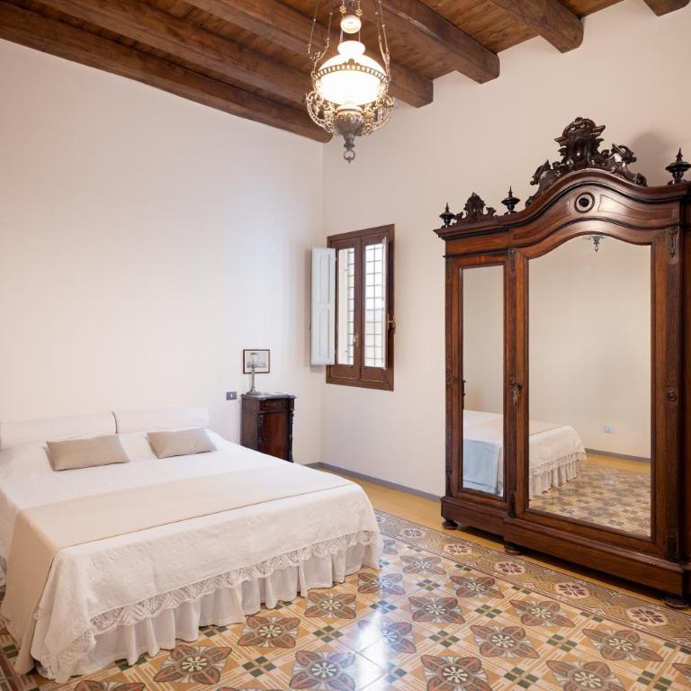 Ad Sidera curated stays in a central historic palazzo with art and design - Appartamento Superior con 2 Camere da Letto - 3