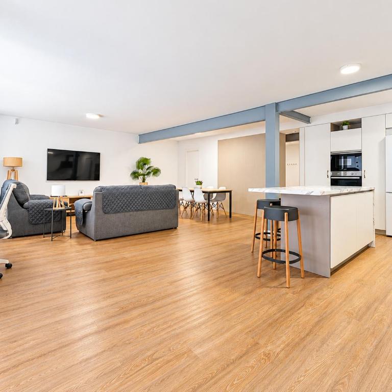 Luzan home by Expoholidays - Apartment - 33