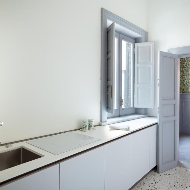 Ad Sidera curated stays in a central historic palazzo with art and design - Appartamento Superior con 1 Camera da Letto - 5