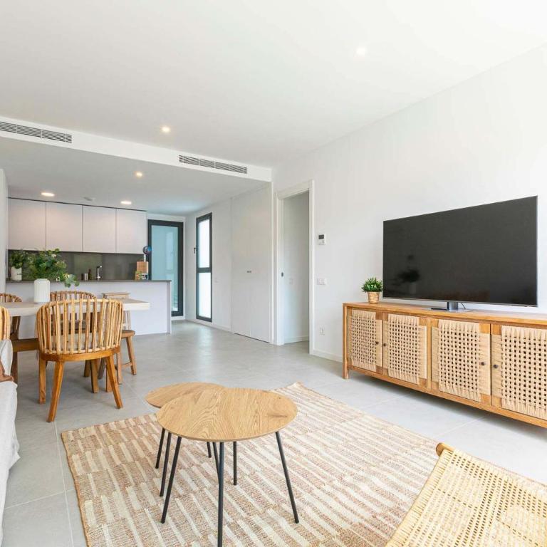 Modern 3-Bed Boho Retreat for a Stylish Escape - Apartment - 1