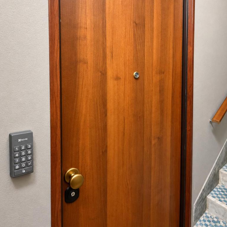 NONNA ELISA I Apartment - Cozy & quiet stay, comfortable home in a peaceful residential area, near Battistini Metro A, easy Vatican access & direct connection to Rome city centre - Two-Bedroom Deluxe Apartment - 14