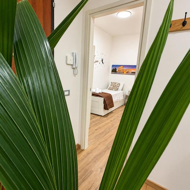 NONNA ELISA I Apartment - Cozy & quiet stay, comfortable home in a peaceful residential area, near Battistini Metro A, easy Vatican access & direct connection to Rome city centre - Two-Bedroom Deluxe Apartment - 15
