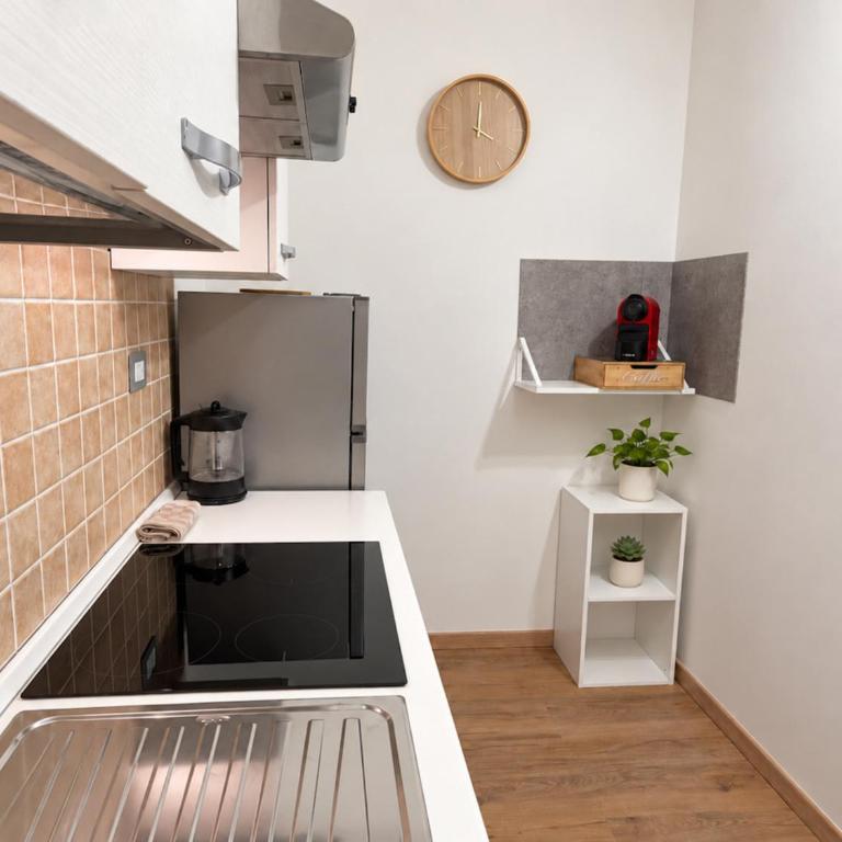 NONNA ELISA I Apartment - Cozy & quiet stay, comfortable home in a peaceful residential area, near Battistini Metro A, easy Vatican access & direct connection to Rome city centre - Two-Bedroom Deluxe Apartment - 22