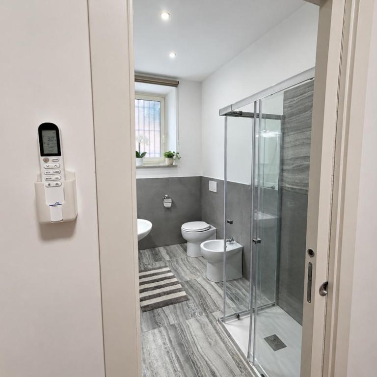 NONNA ELISA I Apartment - Cozy & quiet stay, comfortable home in a peaceful residential area, near Battistini Metro A, easy Vatican access & direct connection to Rome city centre - Two-Bedroom Deluxe Apartment - 37