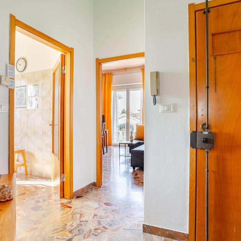 Ampio, luminoso e tranquillo, vicino al centro storico - Appartamento con 2 Camere da Letto - 11