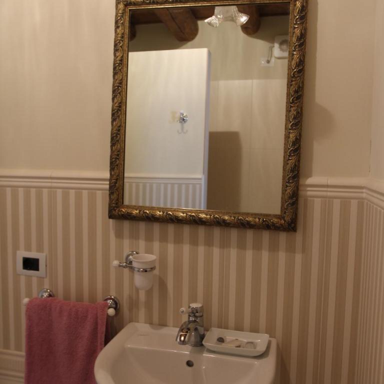 Relais Corte Sant' Agata B&B - Camera Tripla con Bagno Privato - 1