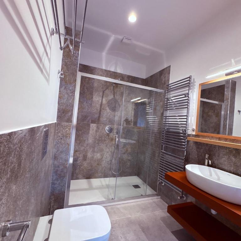 Liberty Avenue Suites - Superior Apartment - 7