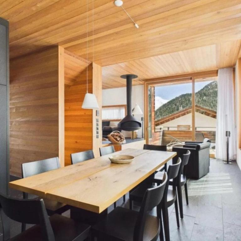 Modernes Ferienhaus für einen erholsamen Aufenthalt - Two-Bedroom Chalet - 1