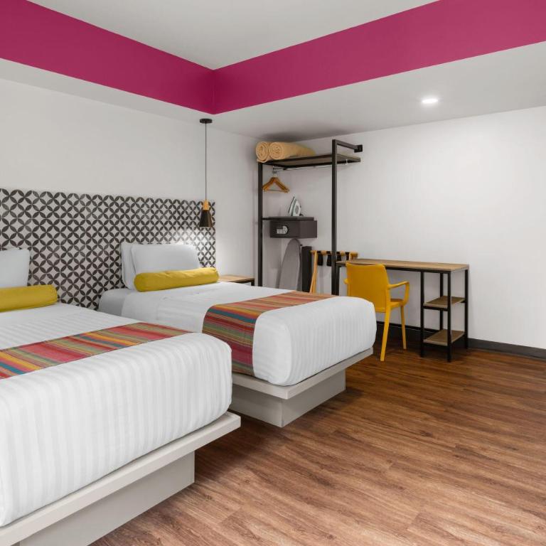 Hotel VIVE MX cuauhtémoc CDMX, Trademark by Wyndham - Family Suite with Two Twin Beds - Non-Smoking - 2