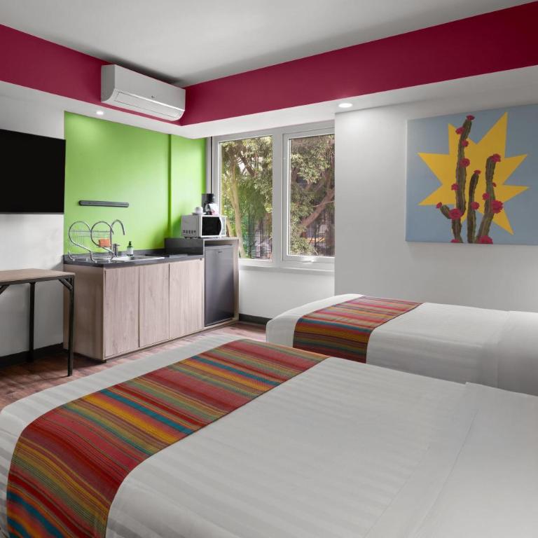 Hotel VIVE MX cuauhtémoc CDMX, Trademark by Wyndham - Family Suite with Two Twin Beds - Non-Smoking - 4