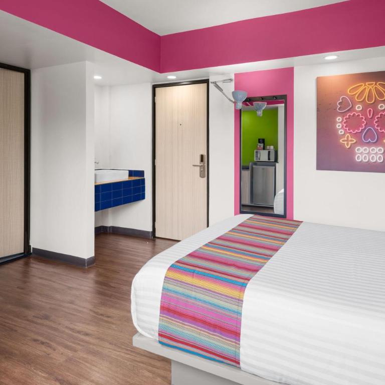 Hotel VIVE MX cuauhtémoc CDMX, Trademark by Wyndham - Queen Suite - Non-Smoking - 3
