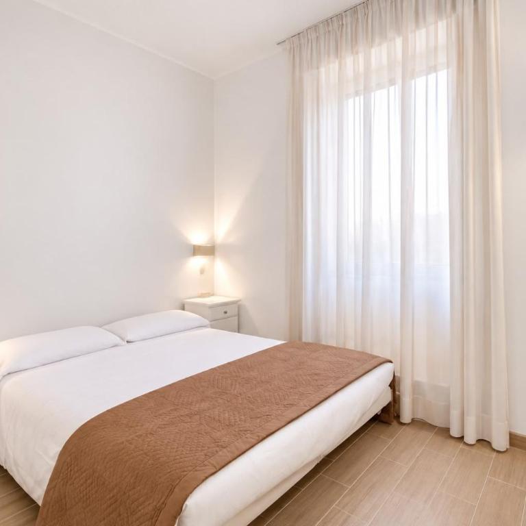 Top Floor Navona - Camera Matrimoniale/Doppia con Letti Singoli con Letto Supplementare - 5