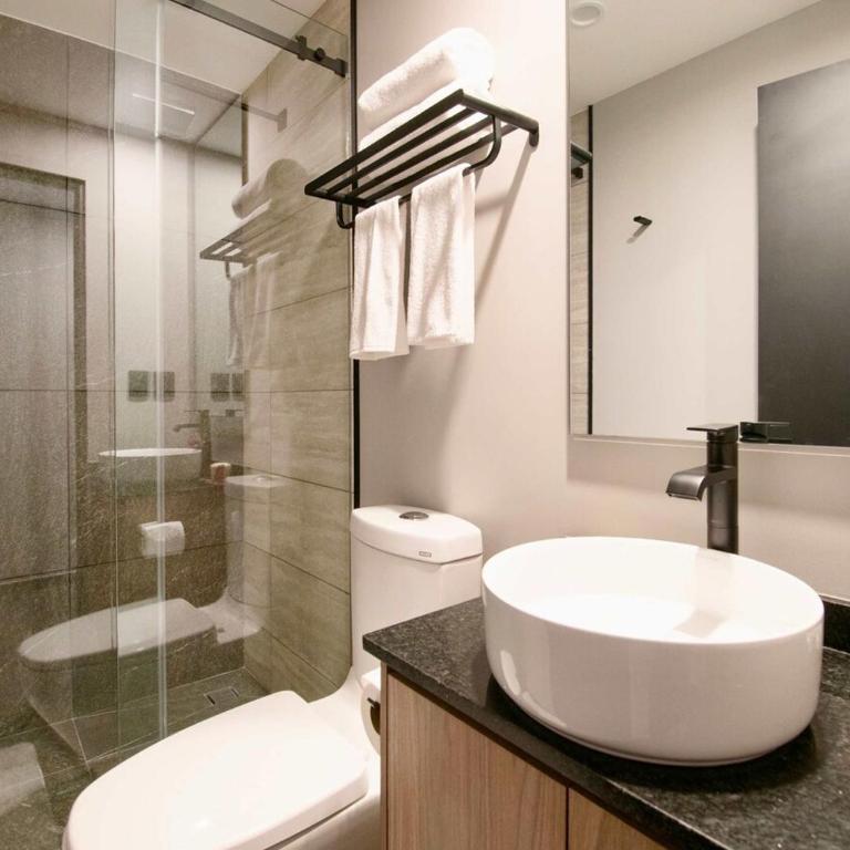 Modern Loft with Balcony and Iconic View - Apartment mit 1 Schlafzimmer - 30