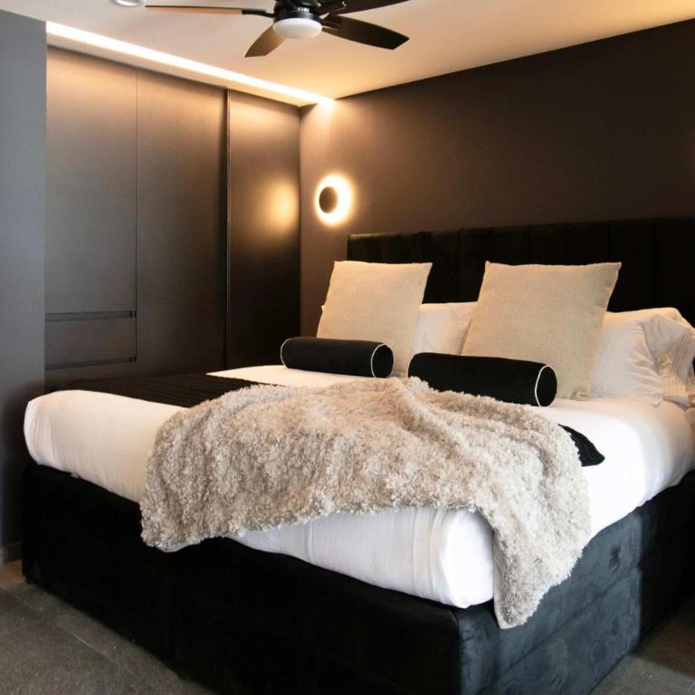 Modern Loft with Balcony and Iconic View - Apartment mit 1 Schlafzimmer - 54