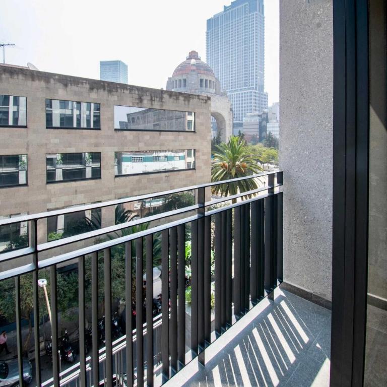 Modern Loft with Balcony and Iconic View - Apartment mit 1 Schlafzimmer - 56