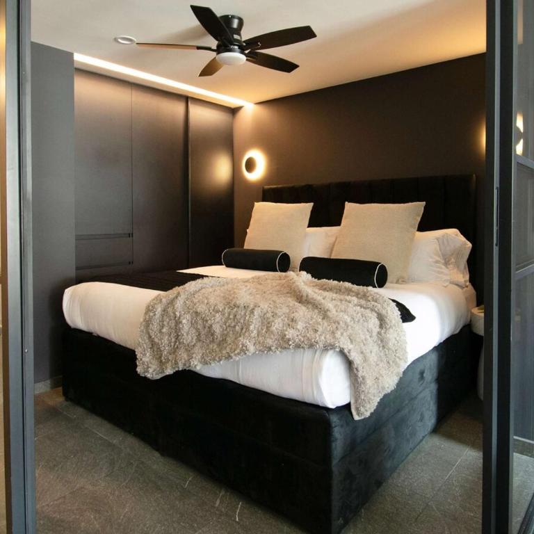 Modern Loft with Balcony and Iconic View - Apartment mit 1 Schlafzimmer - 65