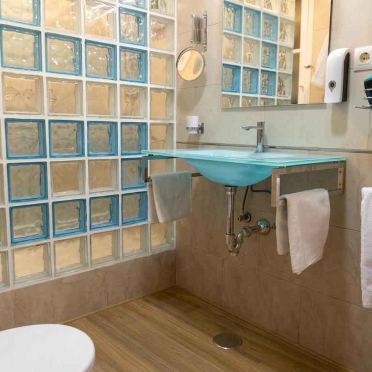 Apartalux Playa La Caleta - Apartamento de 2 dormitorios - 27