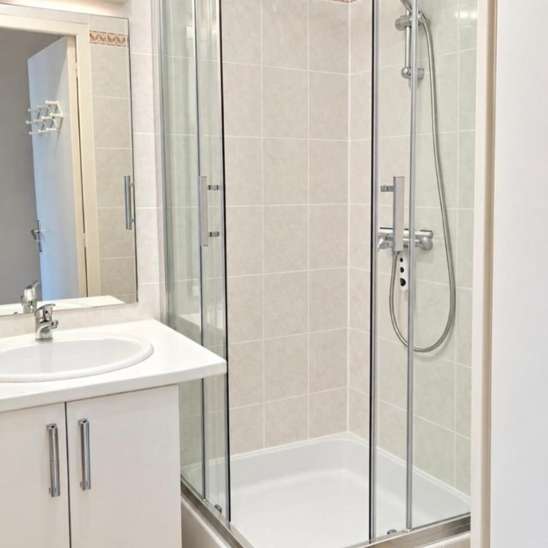 L'Azur Borméen - Parking privé - Apartment - 22