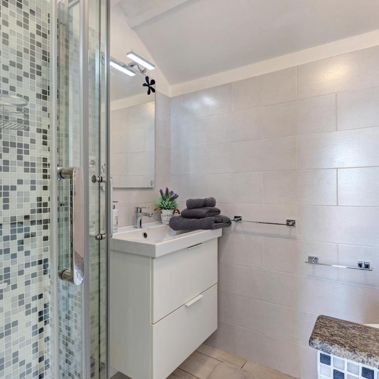 Gianicolo Wonder Terrace - Appartamento Superior con 1 Camera da Letto e Balcone - 15