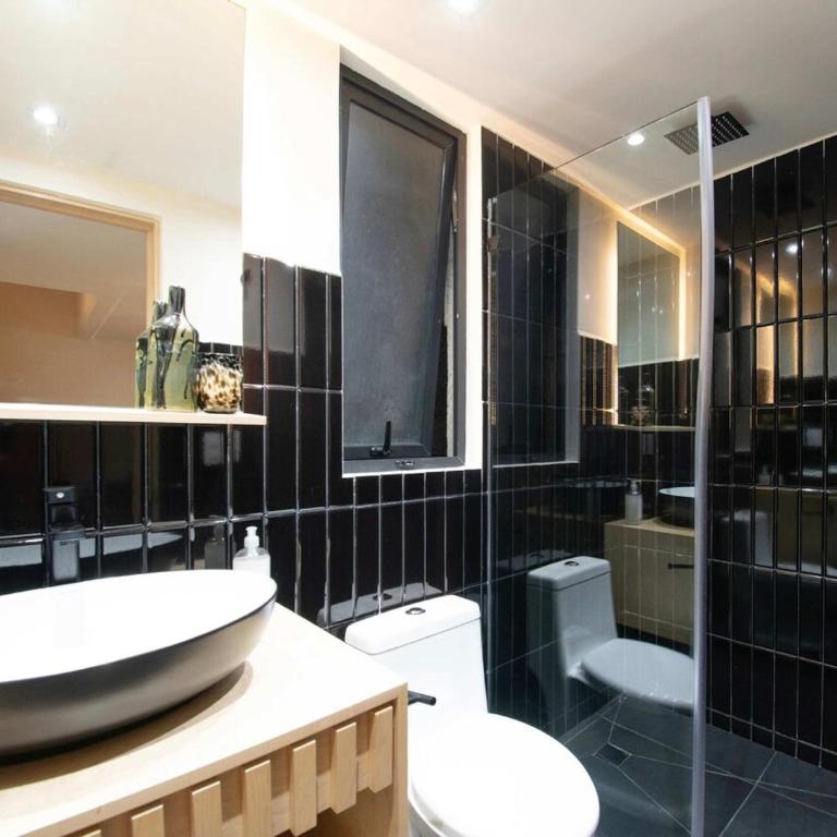 Home in La Condesa, 3 beds and 3 bathrooms, Sleeps 6 - Apartment mit 3 Schlafzimmern - 67