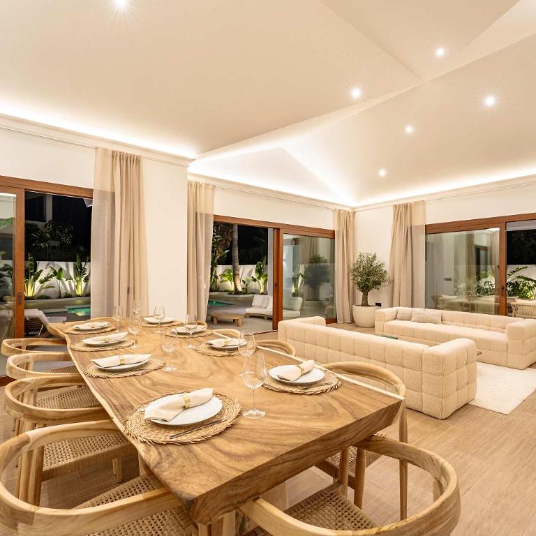 Villa Marbesa I Beach Pool Gym Cinema Outdoor BBQ Parking - Villa - 26