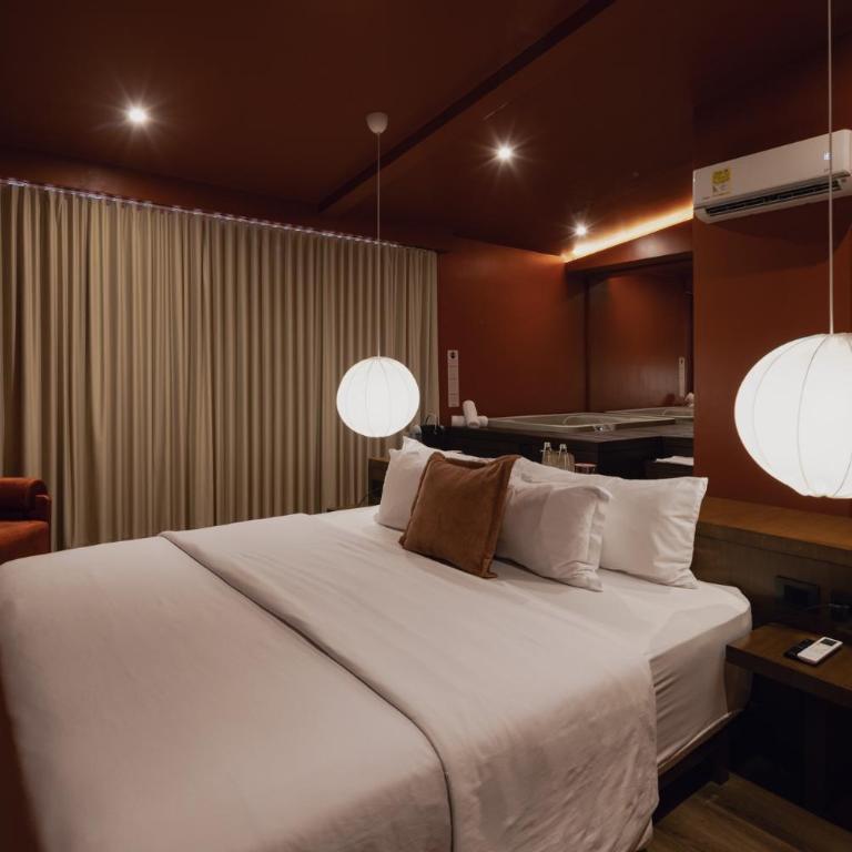 Hotel Belisario - Suite with Hot Tub - 3