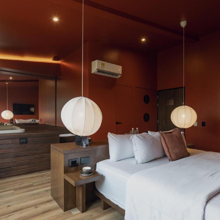 Hotel Belisario - Suite with Hot Tub - 22
