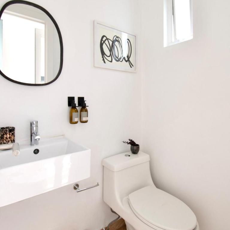 Casa Ha A Soulful 7Br Home w Rooftop, Condesa - Apartment - 77