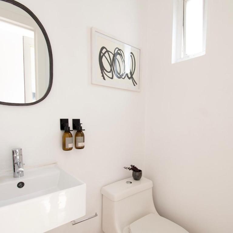 Casa Ha A Soulful 7Br Home w Rooftop, Condesa - Apartment - 79