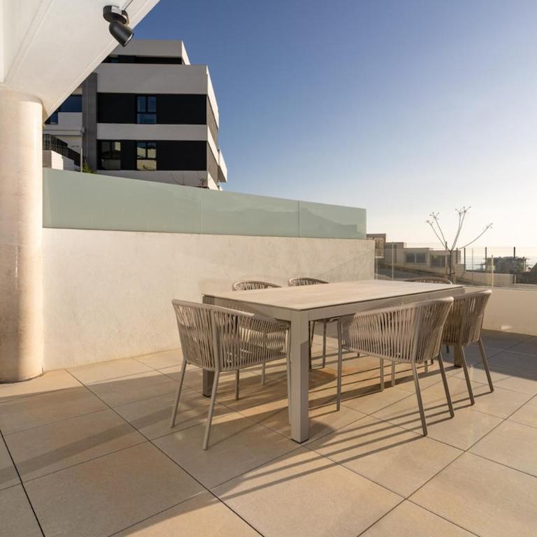 Med Blue by Time& Home - Appartamento con Terrazza - 9