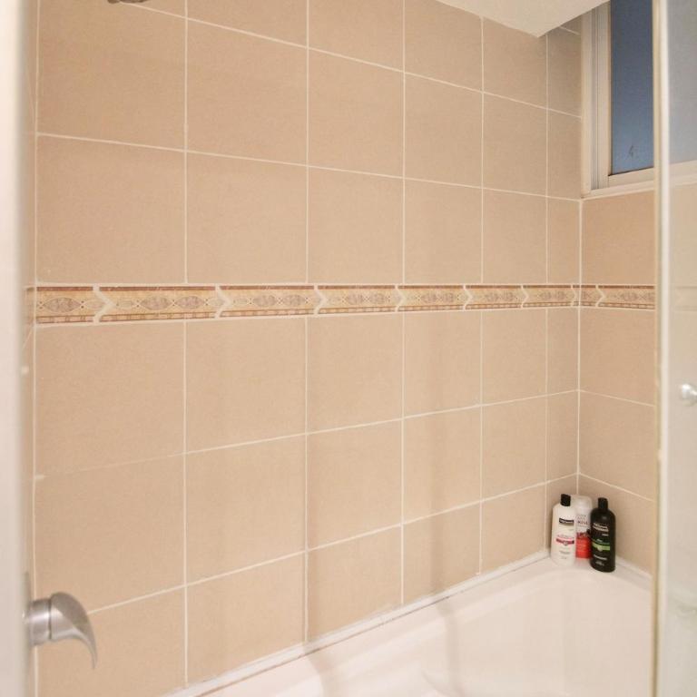 Formidable appartment 3bed/2bath - Three-Bedroom Apartment - 29