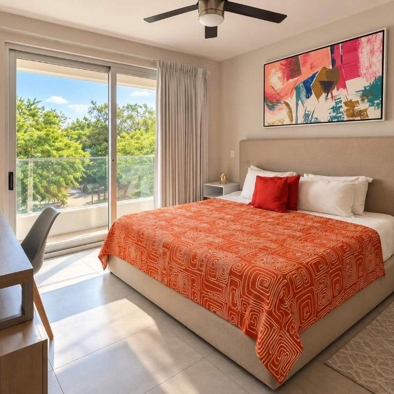 Rooftop Pool Condo Steps from 5th Avenue - Apartment - 1