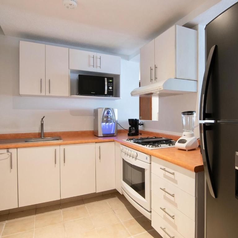Formidable appartment 3bed/2bath - Three-Bedroom Apartment - 45