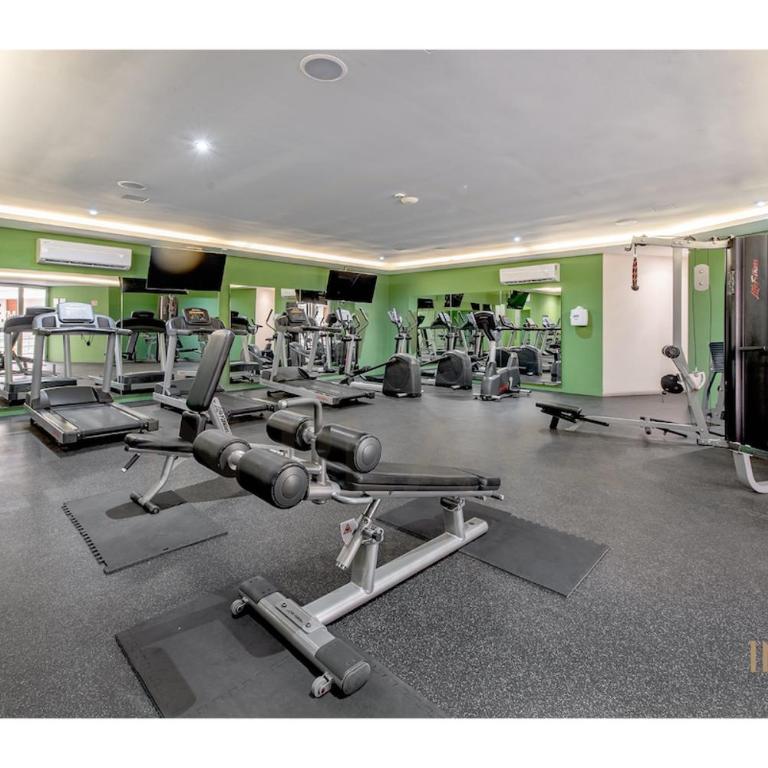 Rooftop Pool Condo Steps from 5th Avenue - Apartment - 16